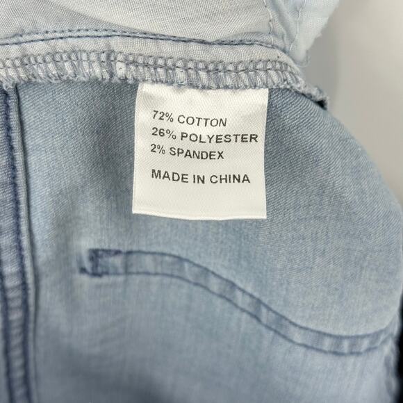 AZI New York Women's Size 8 Light Wash Scalloped Hem Bootcut Jeans 30 x 30 - Picture 8 of 8